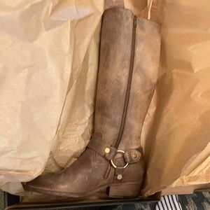 Frye Carson Boot